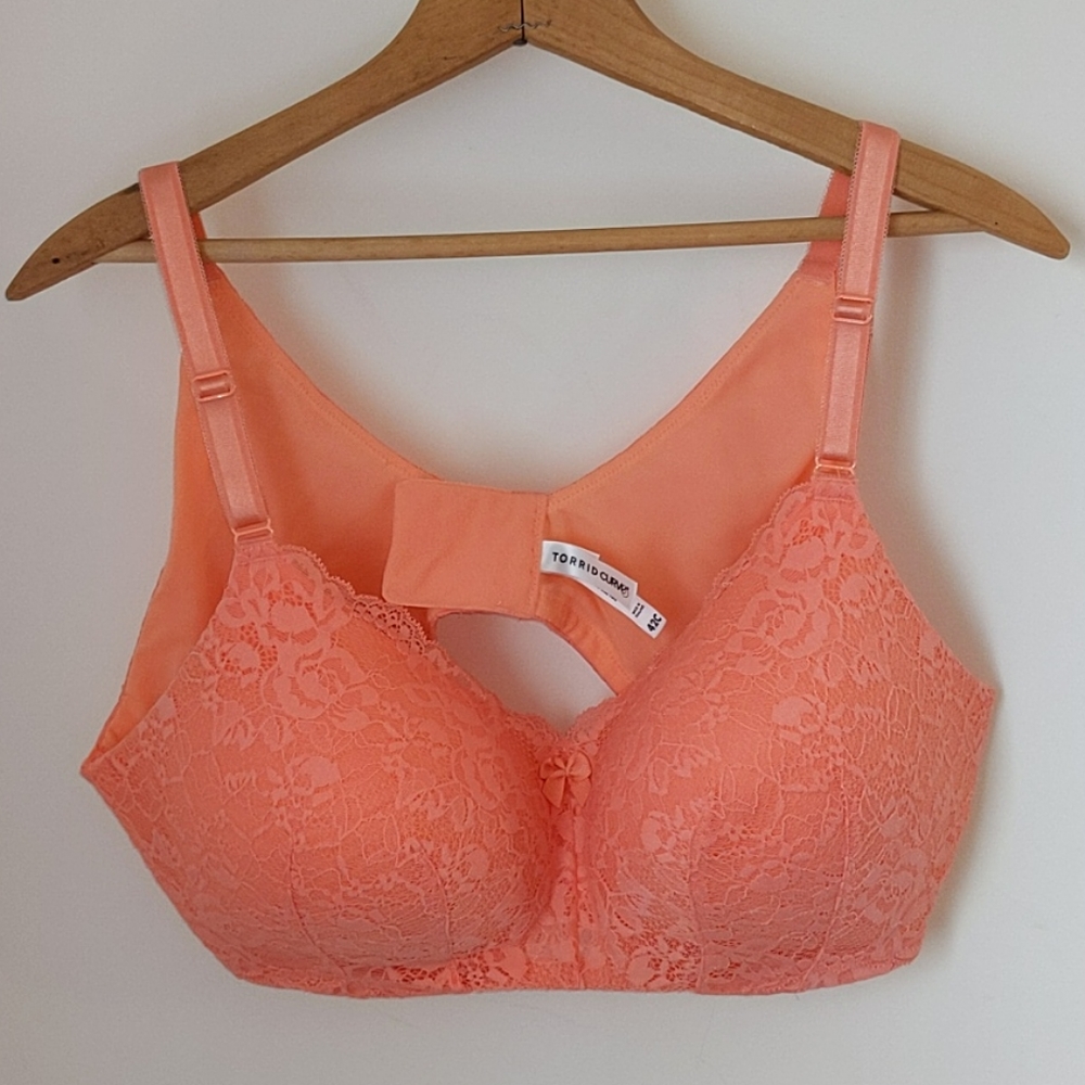 Torrid Curve 42c Lightly Lined Wire Free Bra - image 1